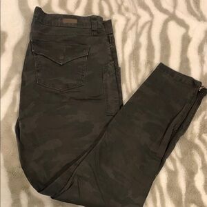 Kut from the Kloth Green Skinny Jeans with Rich Color